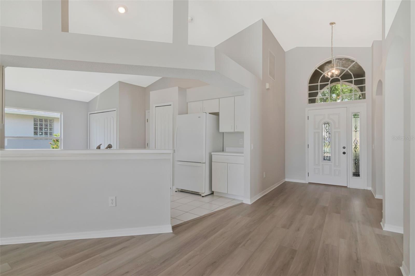 8512 HEYWARD RD — photo 5