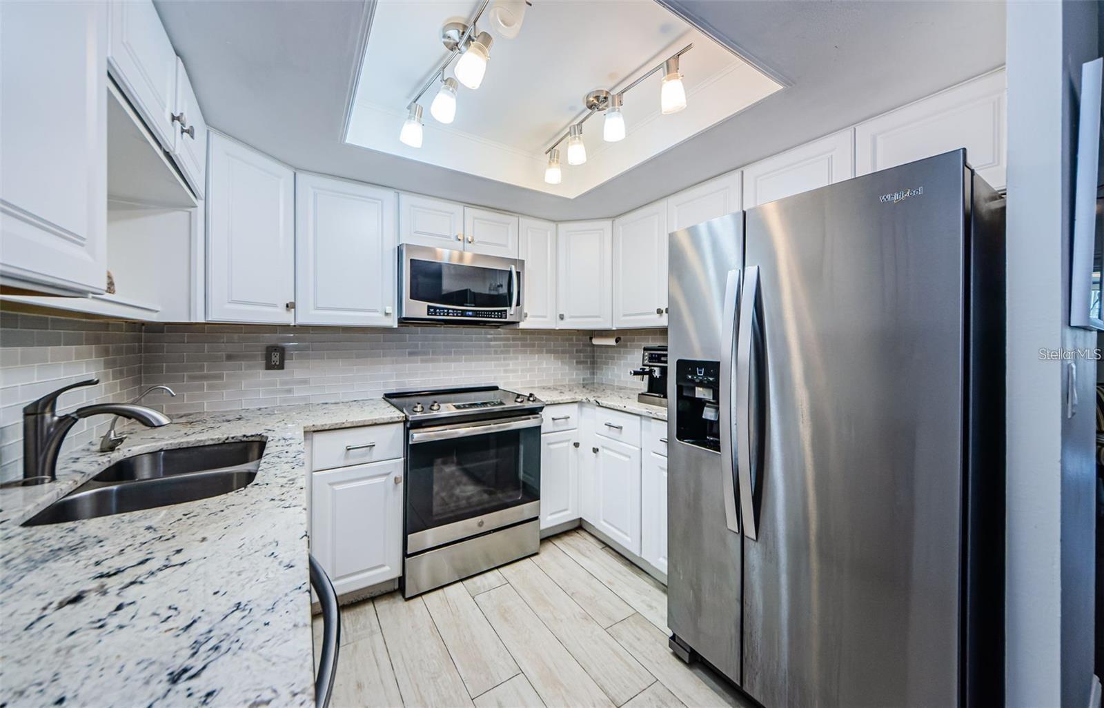 2739 SHERBROOKE LN #B — photo 11