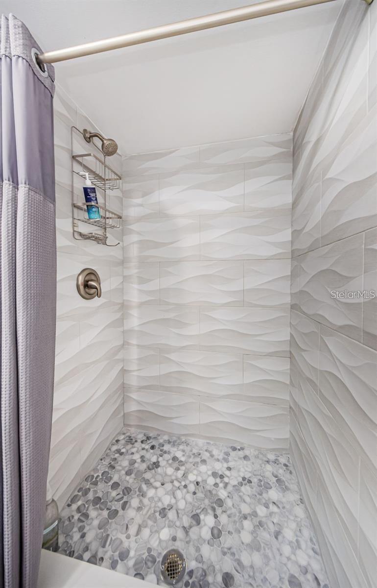 2739 SHERBROOKE LN #B — photo 15