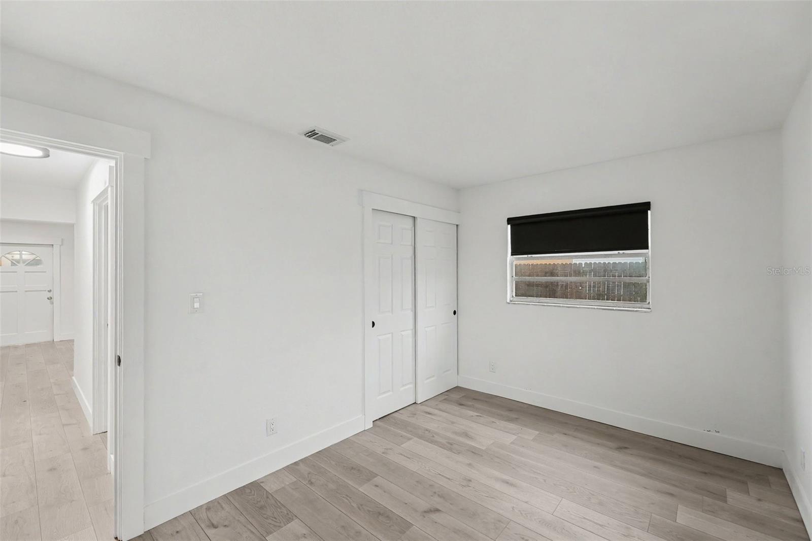 131 EMERALD LN — photo 25
