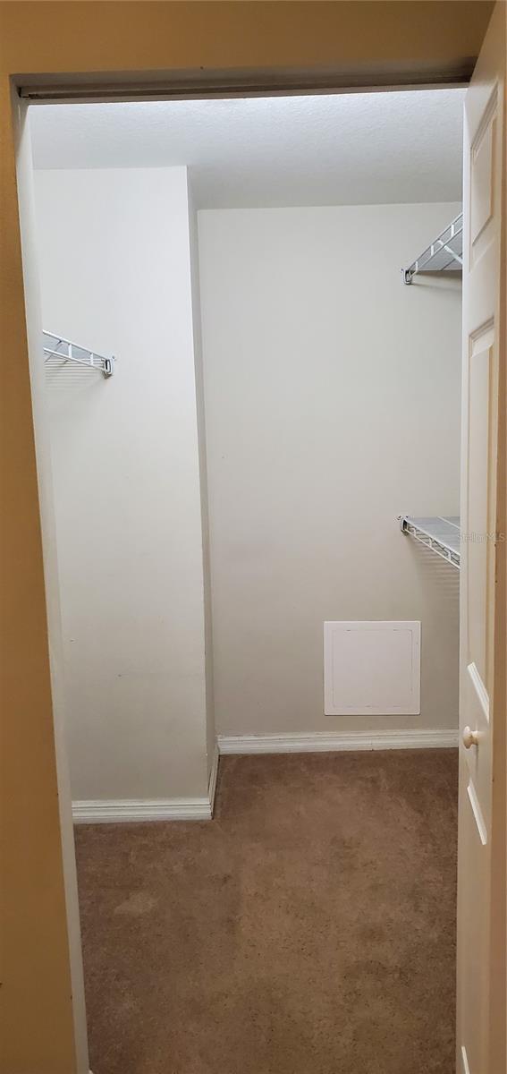 5620 PINNACLE HEIGHTS CIR #304 — photo 2