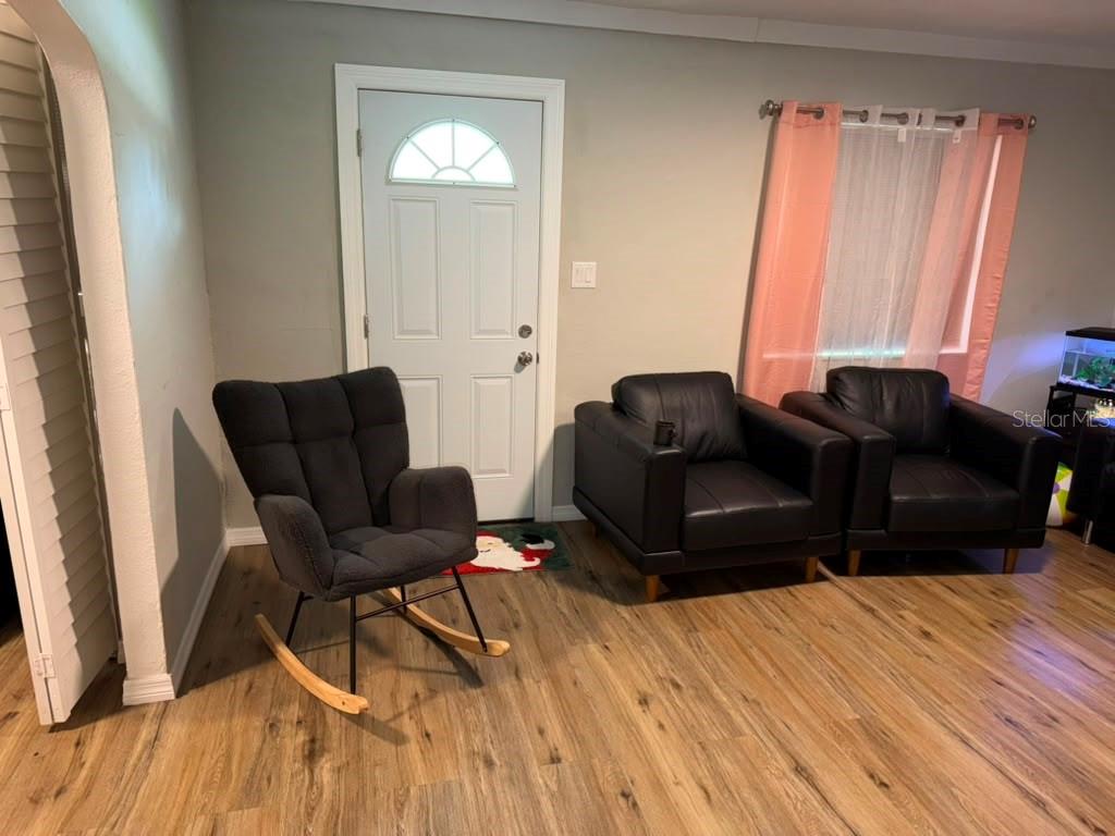 703 E HAMILTON AVE — photo 28