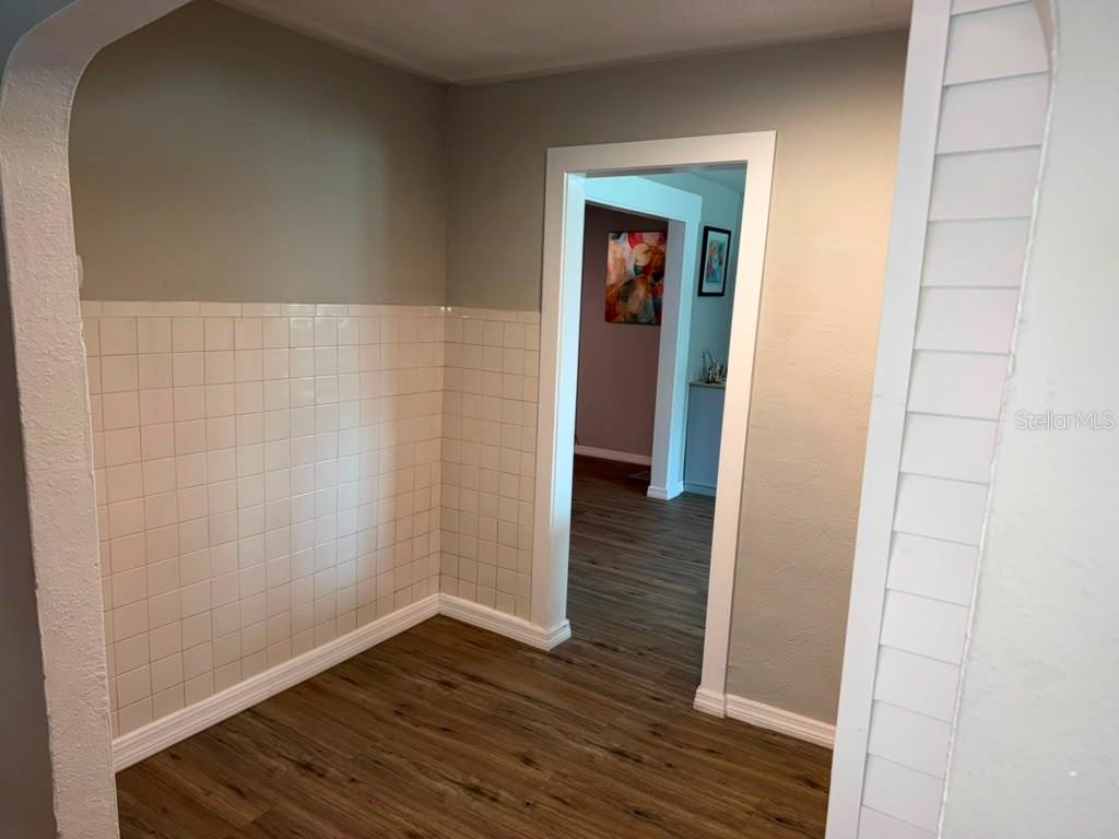 703 E HAMILTON AVE — photo 82