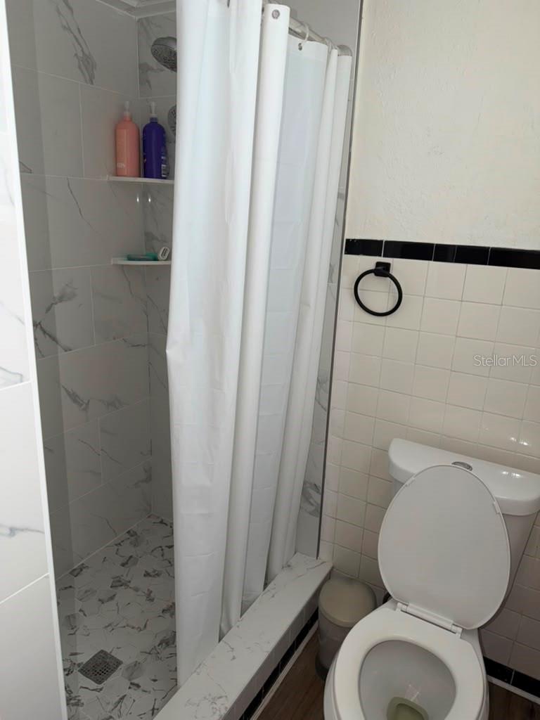 703 E HAMILTON AVE — photo 44
