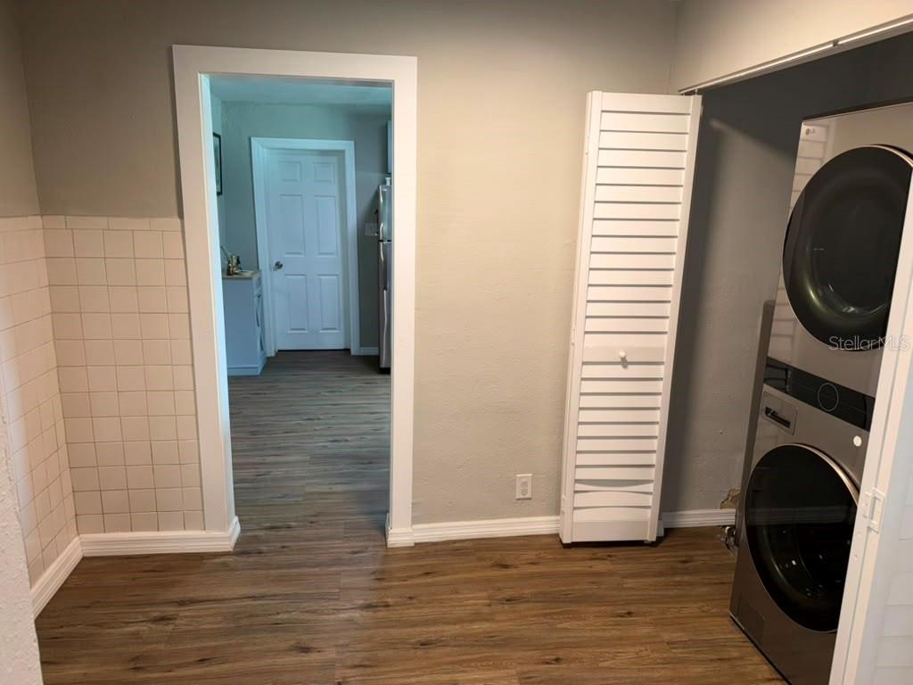 703 E HAMILTON AVE — photo 73