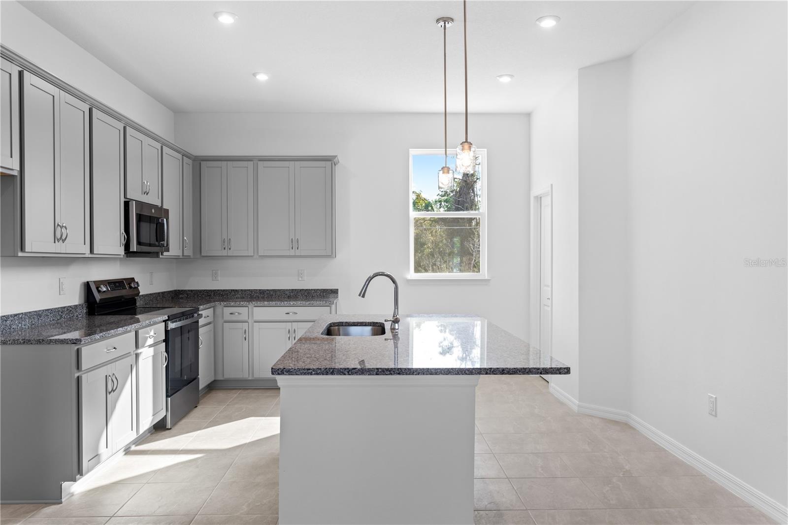 9934 TATE LN — photo 9