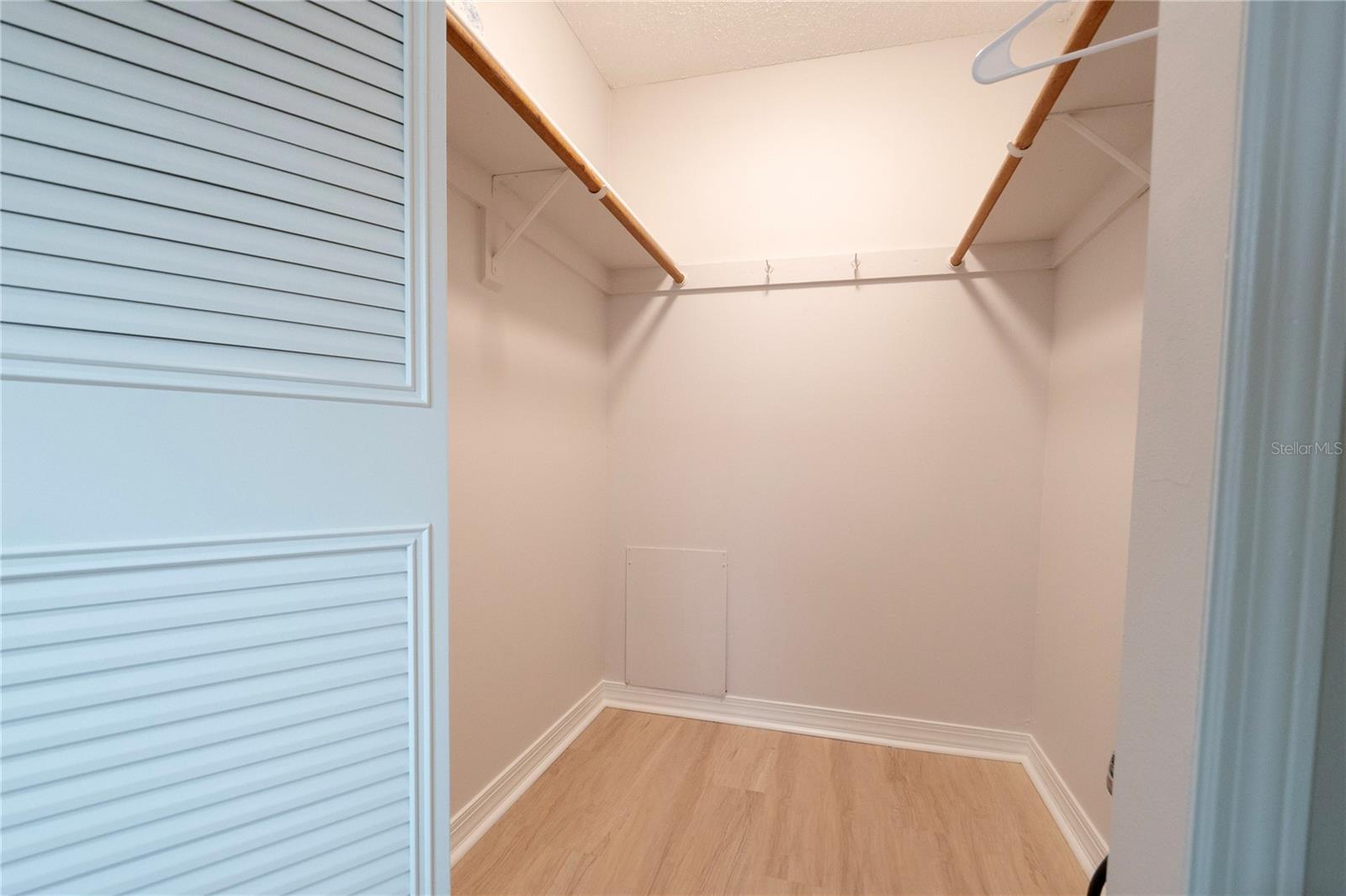5925 SHORE BLVD S #405 — photo 32