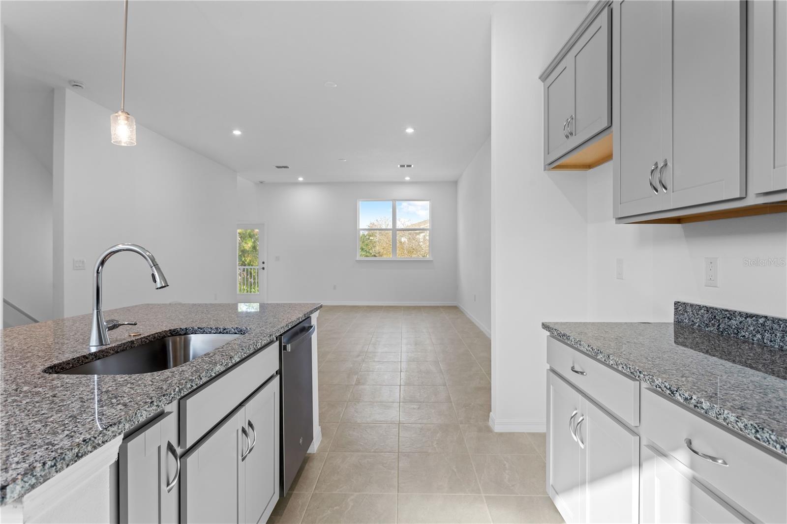 9924 TATE LN — photo 11