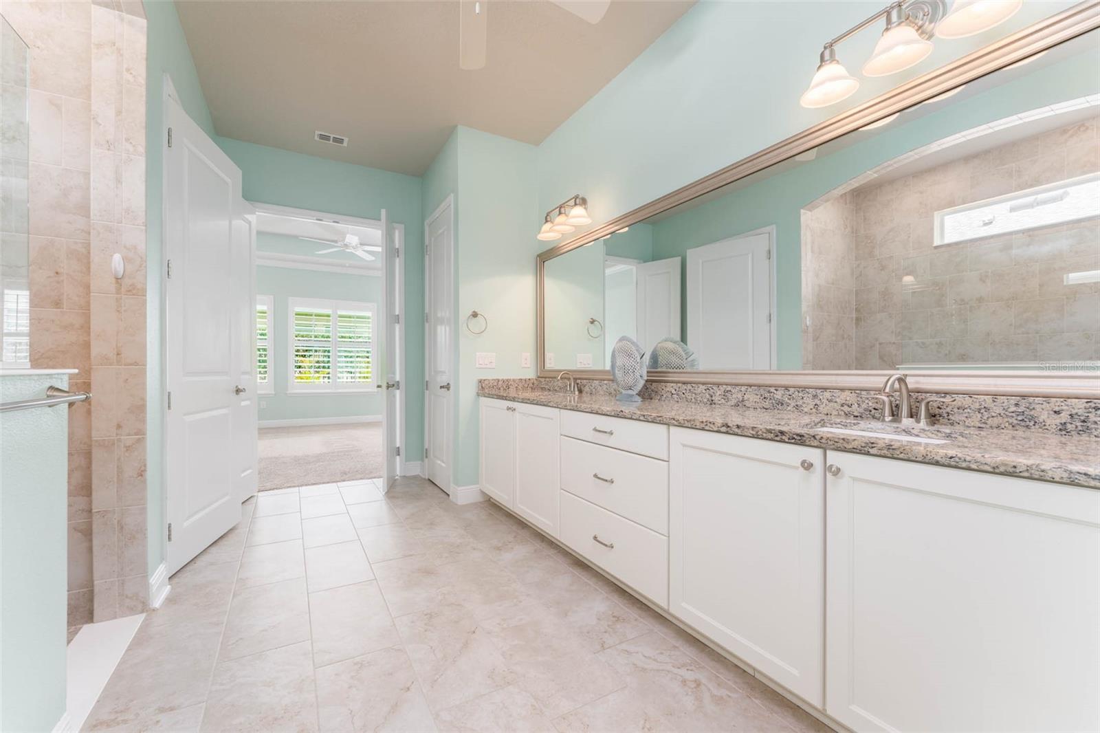 14008 SWALLOW HILL DR — photo 29