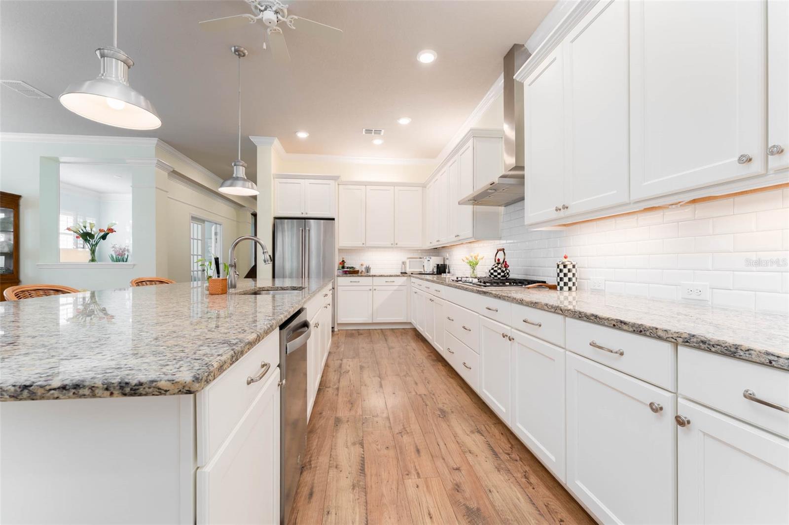 14008 SWALLOW HILL DR — photo 16