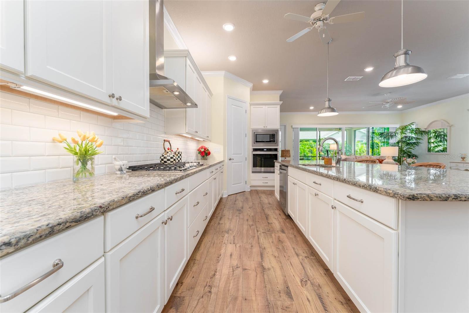 14008 SWALLOW HILL DR — photo 18