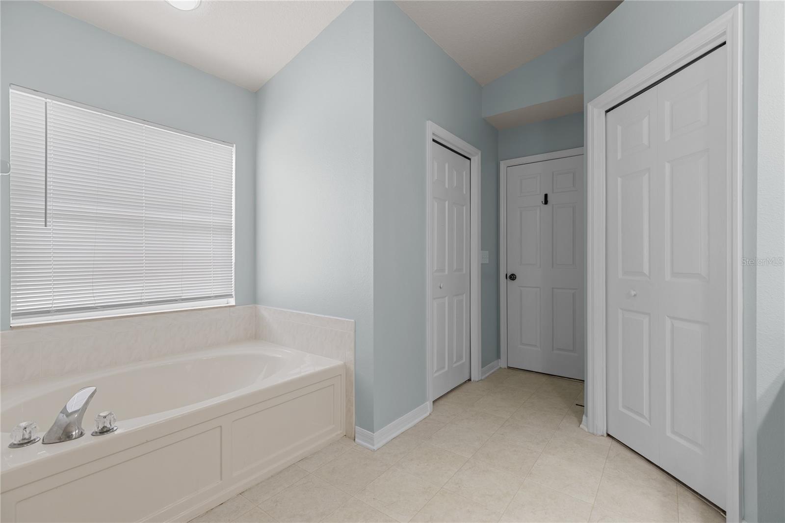 31511 WRENCREST DR — photo 31