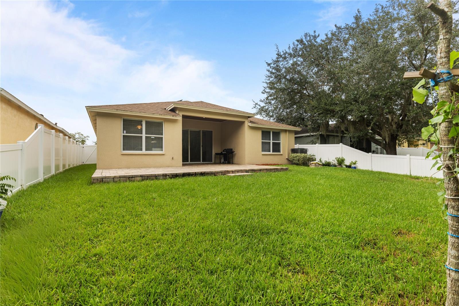 31511 WRENCREST DR — photo 35