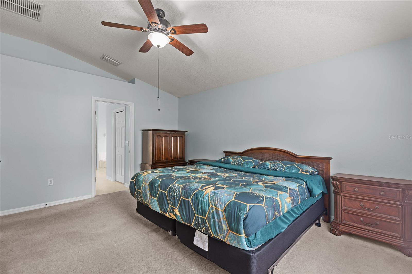31511 WRENCREST DR — photo 25