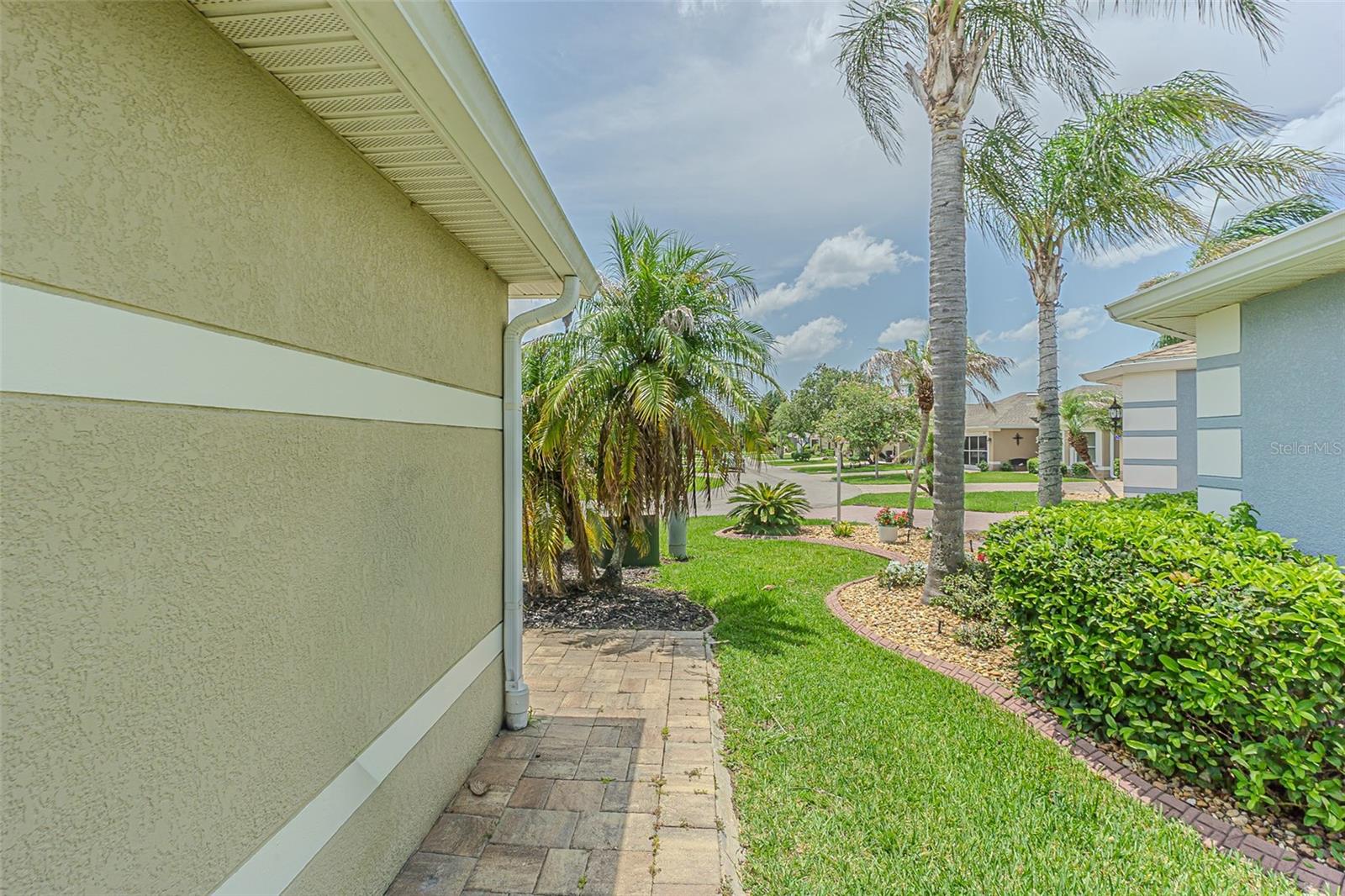 29435 SNAP HOOK DR — photo 14