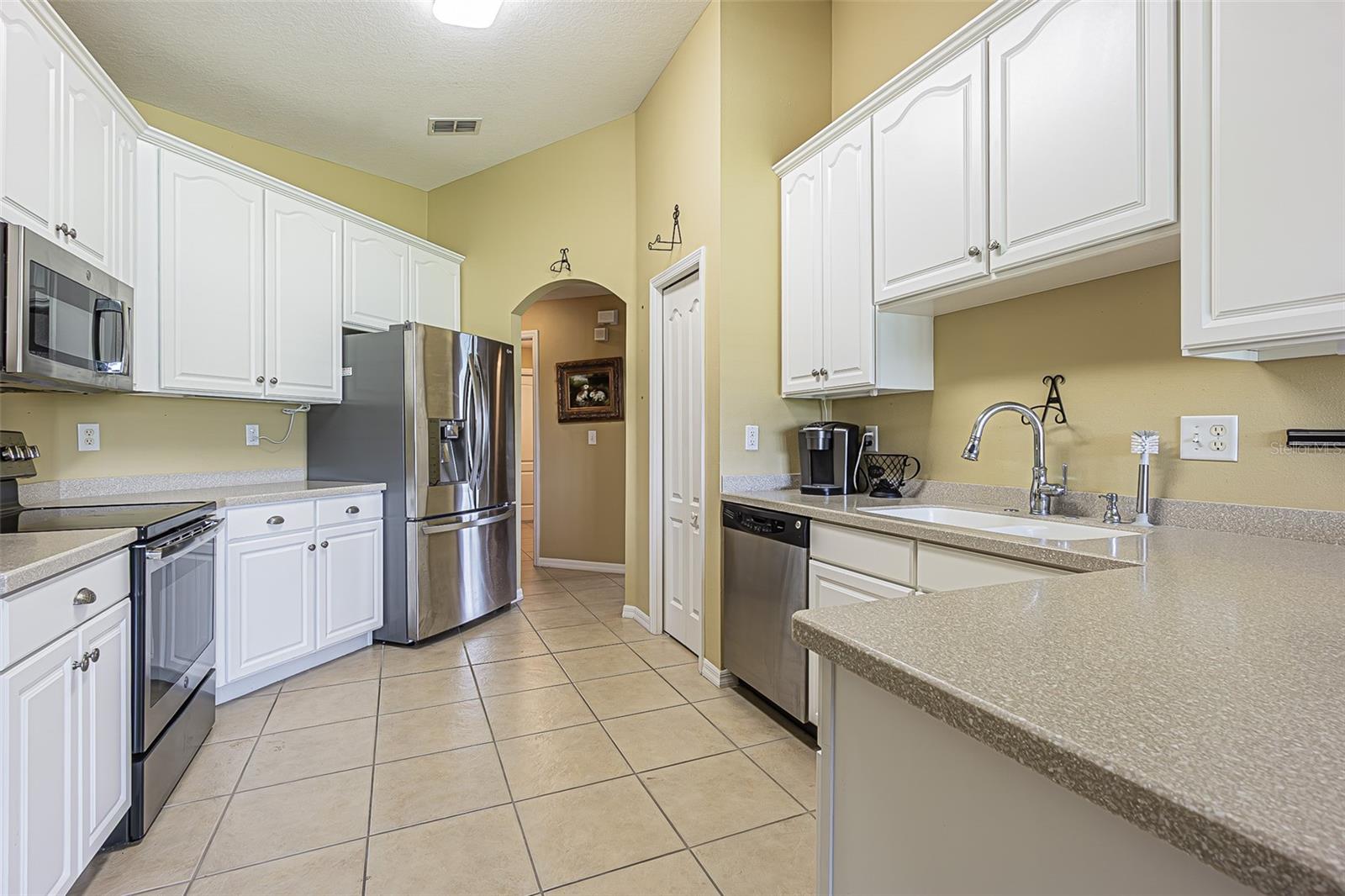 29435 SNAP HOOK DR — photo 3