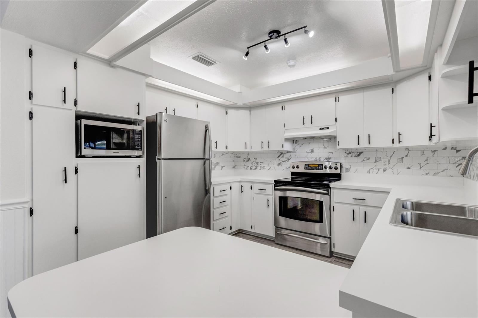 3209 PAFKO DR — photo 13