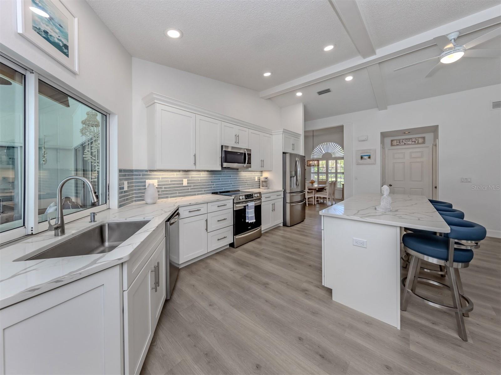 1428 GLENEAGLES DR — photo 8