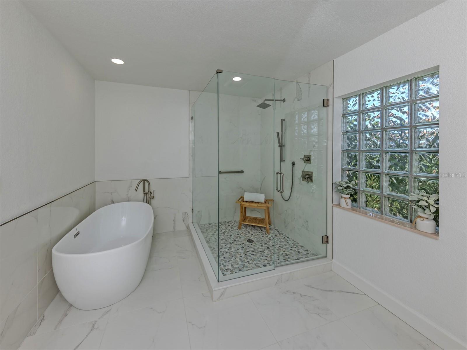 1428 GLENEAGLES DR — photo 18