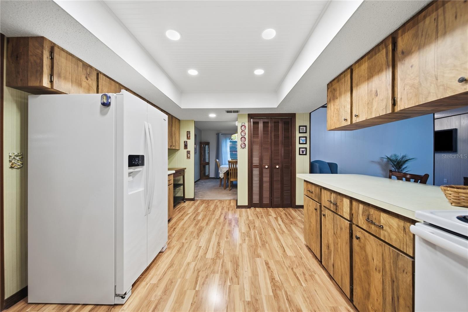 3704 THONOTOSASSA RD — photo 26