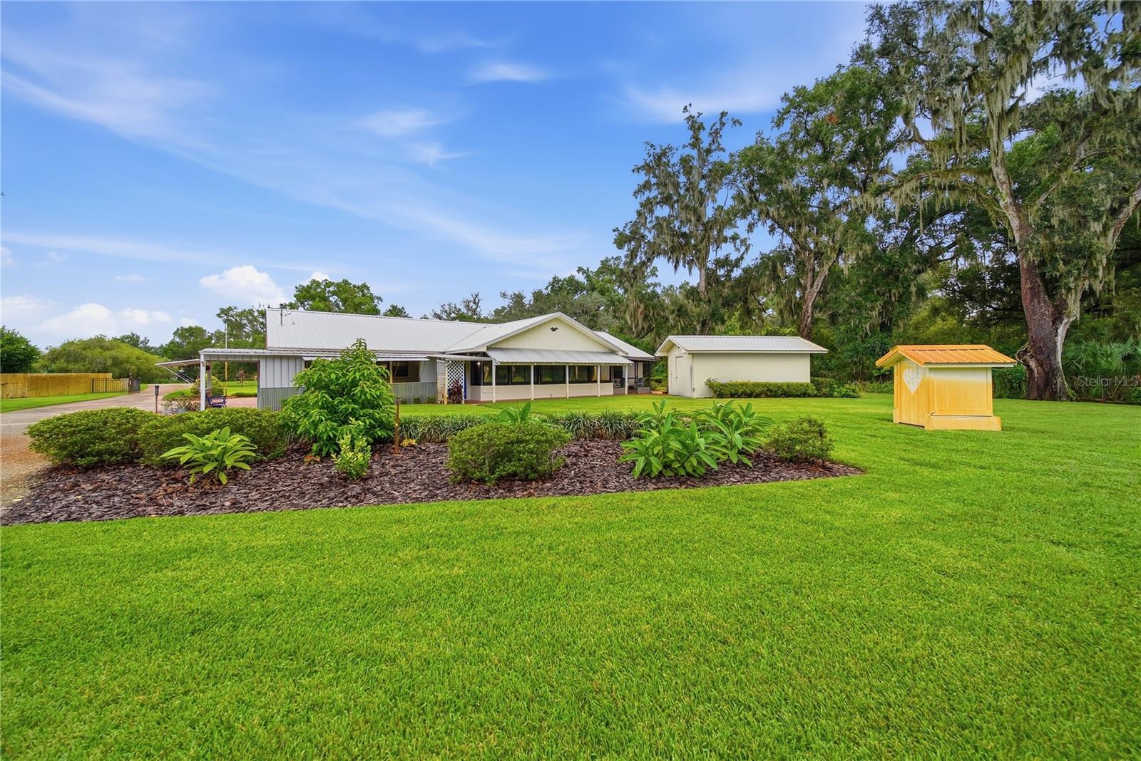 3704 THONOTOSASSA RD — photo 39