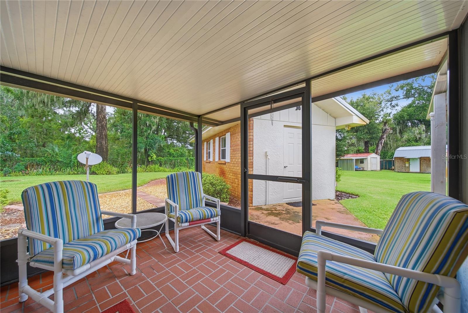 3704 THONOTOSASSA RD — photo 32