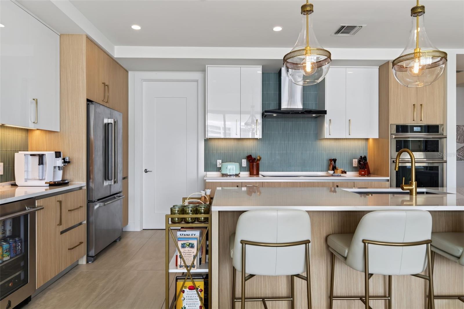 301 QUAY COMMONS #1009 — photo 30