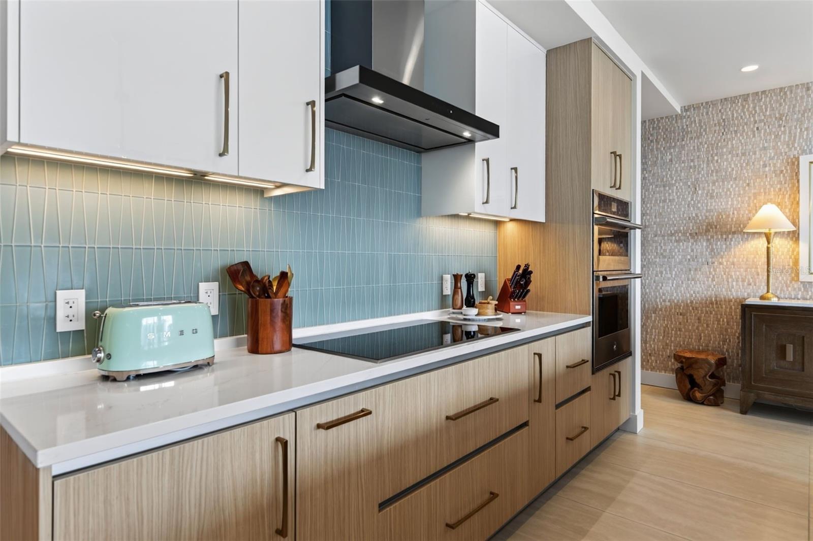 301 QUAY COMMONS #1009 — photo 26