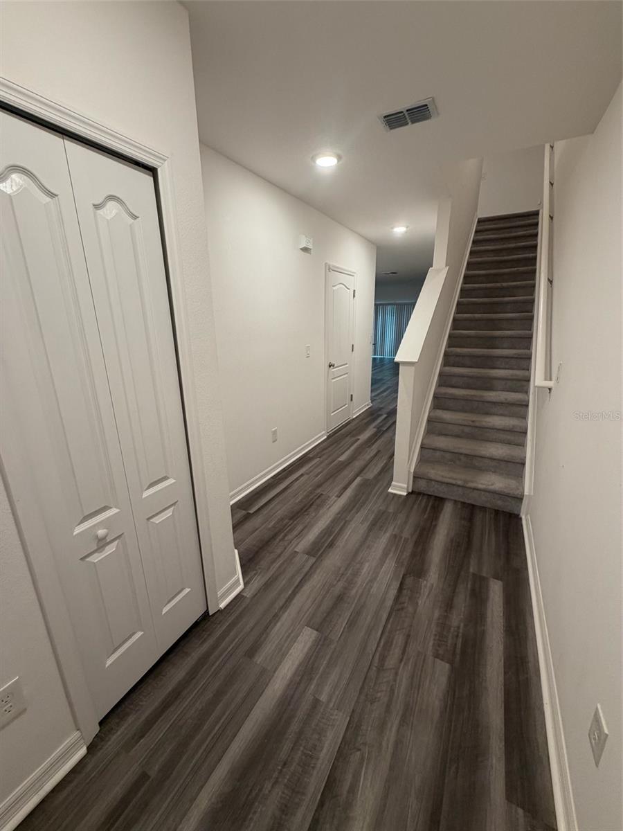 4743 DEER TRACK ST — photo 2