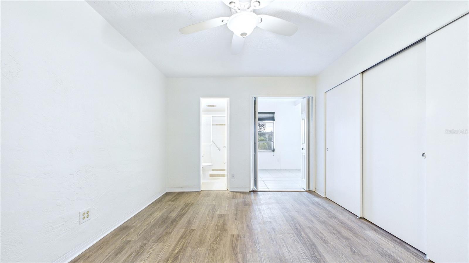 2454 AUSTRALIA WAY E #32 — photo 38