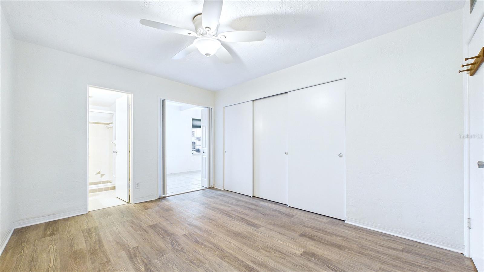 2454 AUSTRALIA WAY E #32 — photo 35