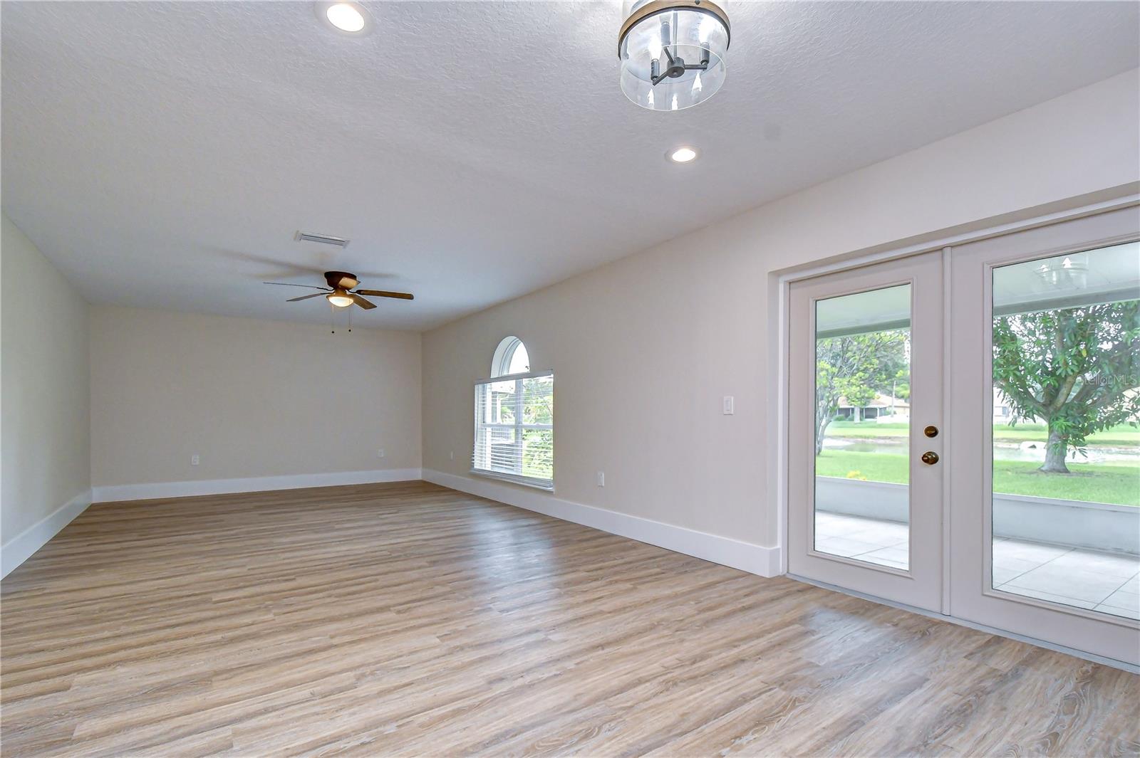 12928 KINGS LAKE DR — photo 8