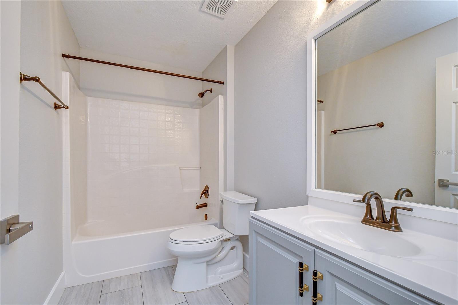 12928 KINGS LAKE DR — photo 52