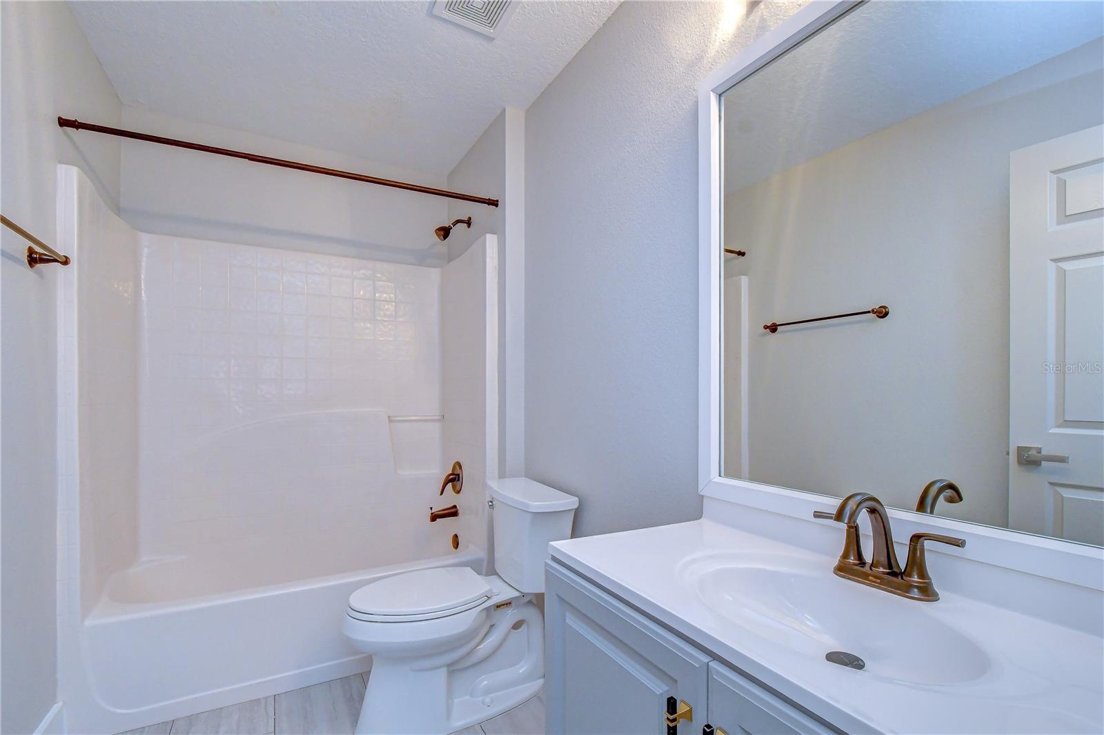 12928 KINGS LAKE DR — photo 43