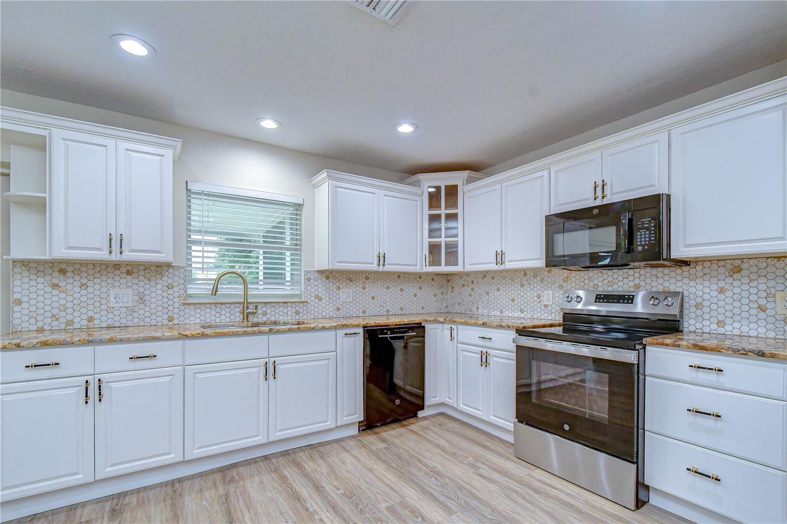 12928 KINGS LAKE DR — photo 6