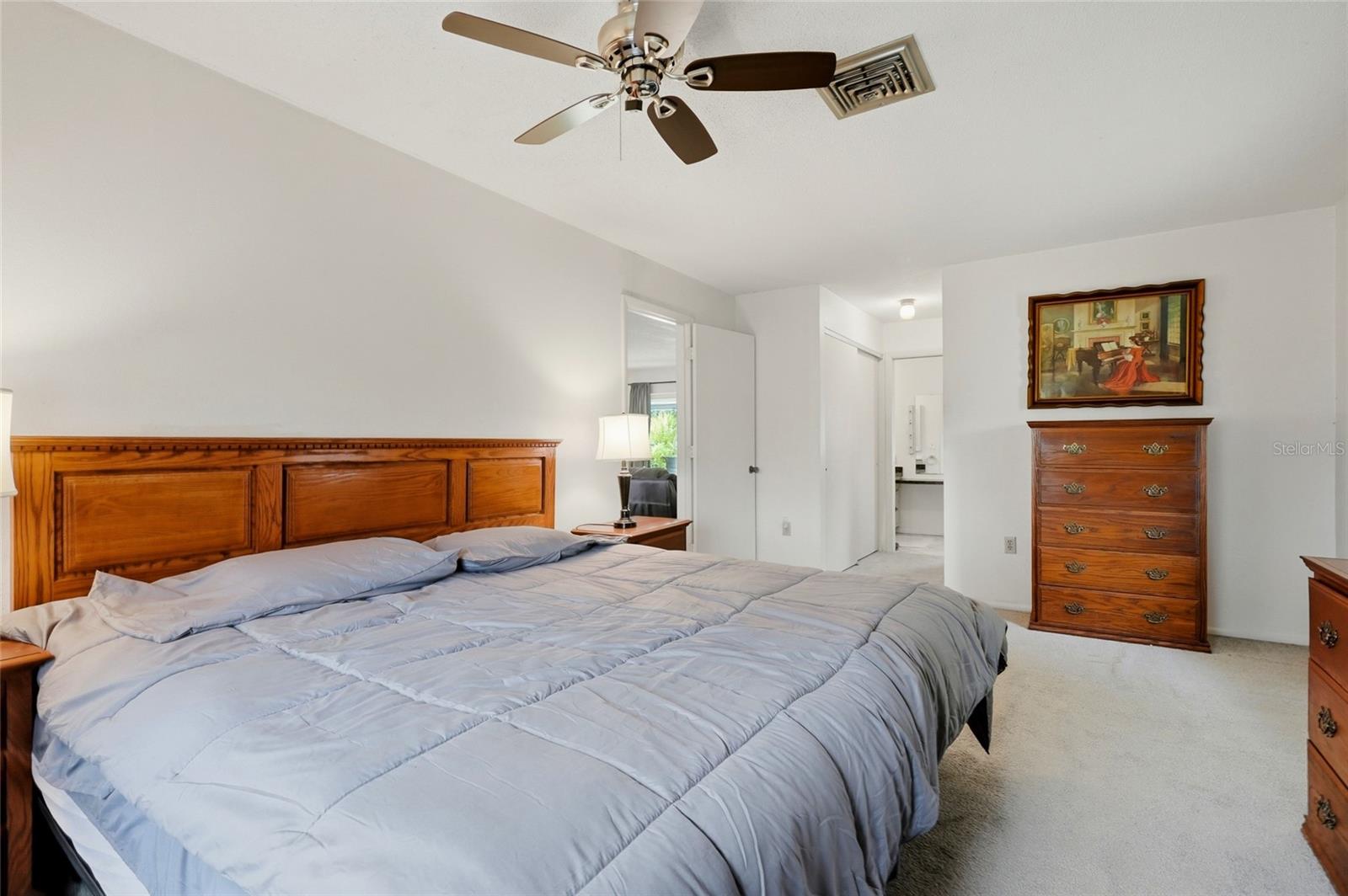 427 RUBENS DR — photo 14