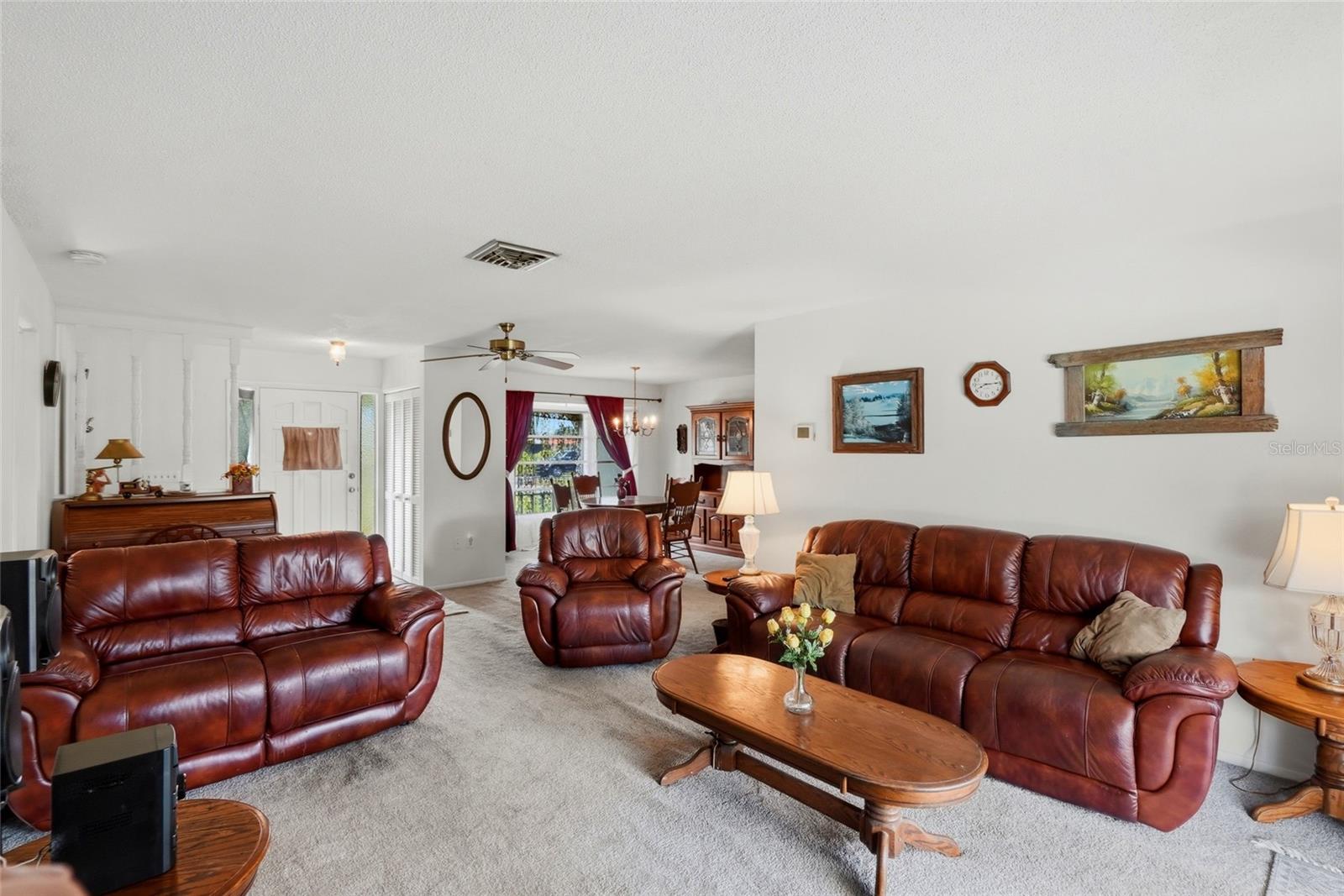 427 RUBENS DR — photo 11