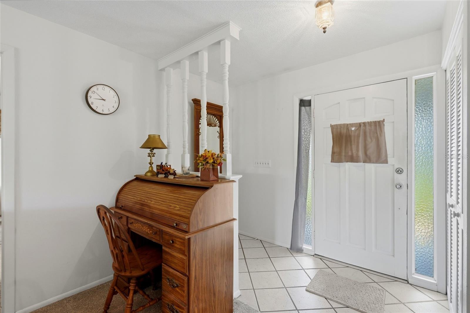 427 RUBENS DR — photo 9