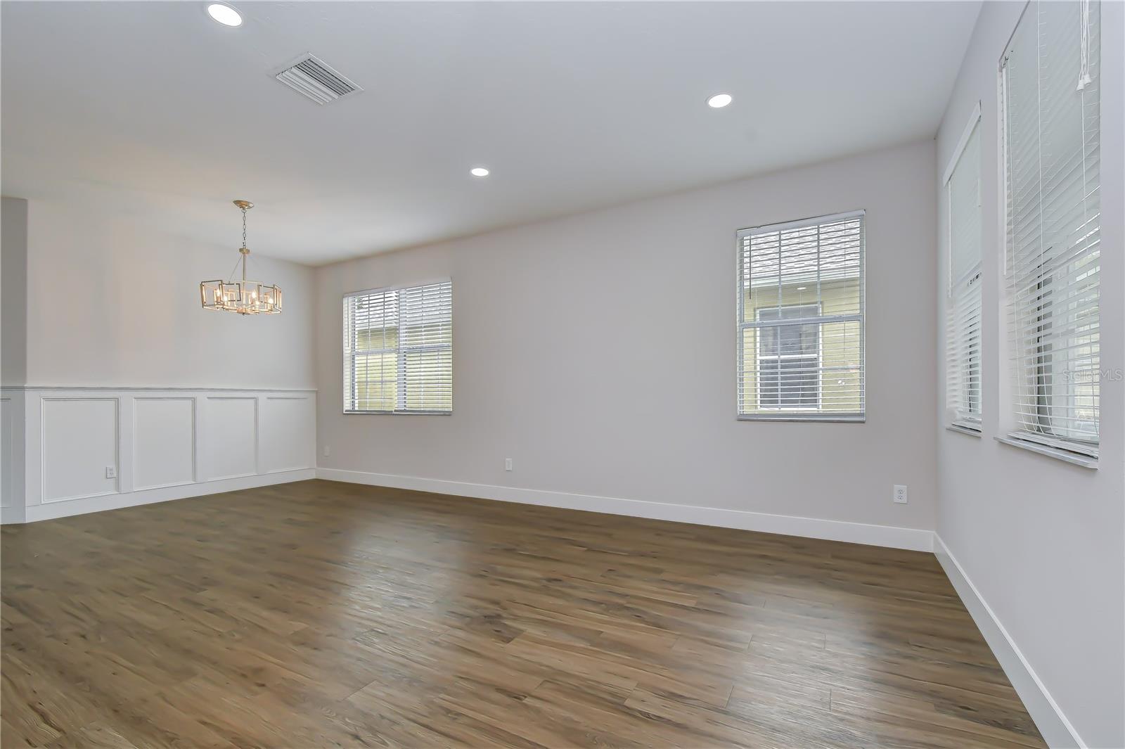 1712 ATLANTIC DR — photo 4