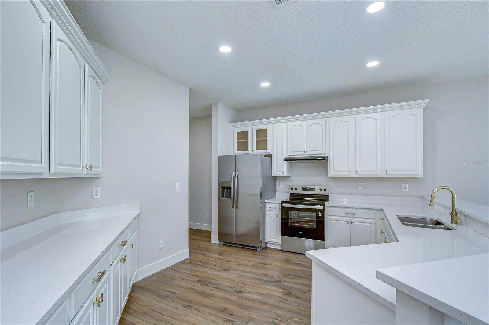 1712 ATLANTIC DR — photo 31