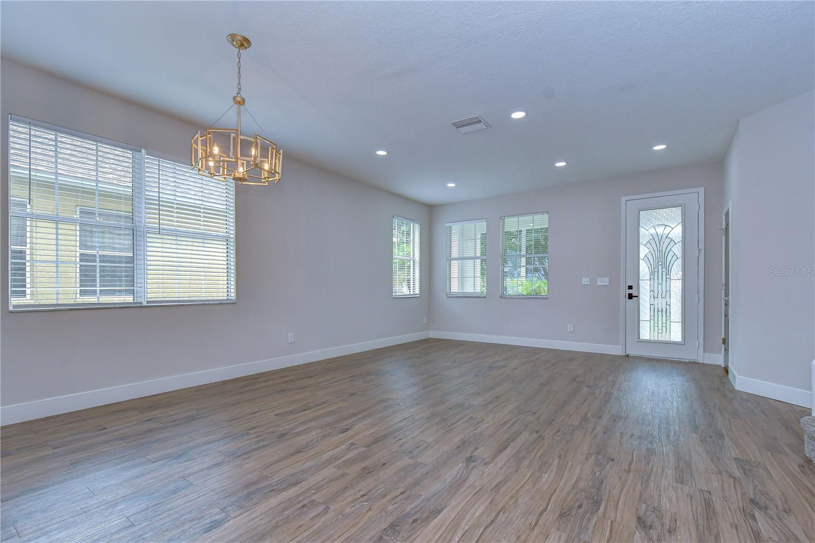 1712 ATLANTIC DR — photo 21