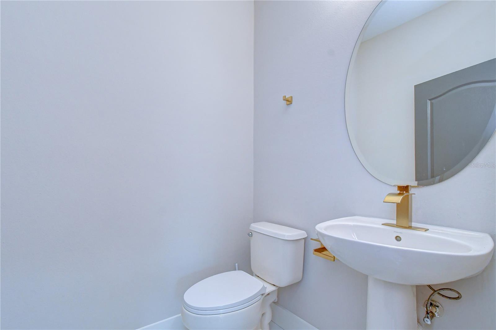 1712 ATLANTIC DR — photo 38