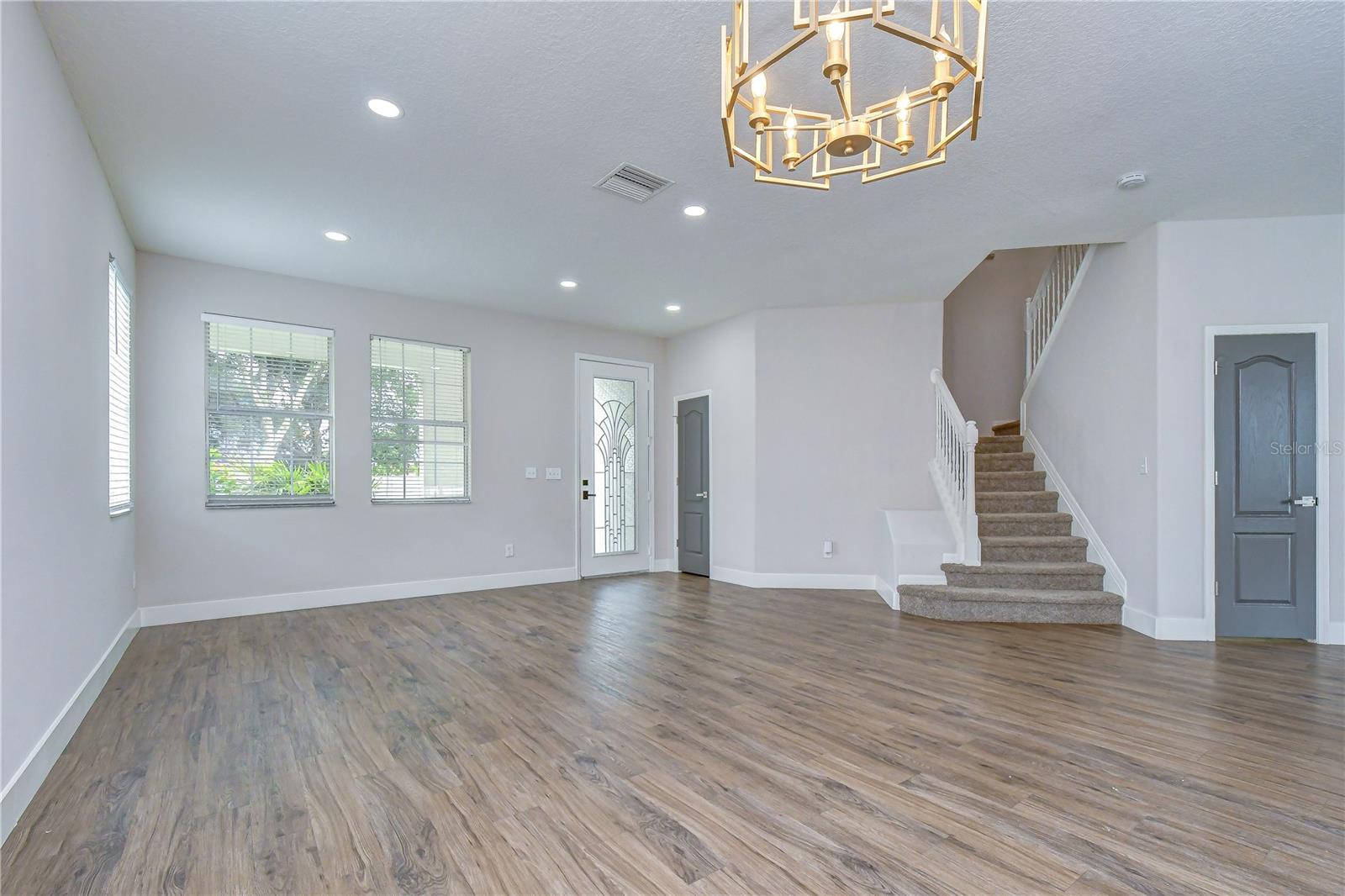 1712 ATLANTIC DR — photo 23