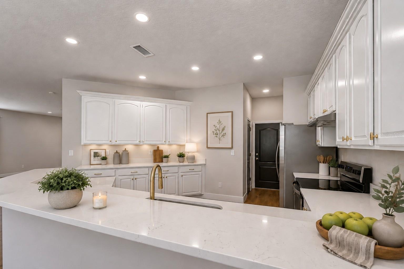 1712 ATLANTIC DR — photo 7