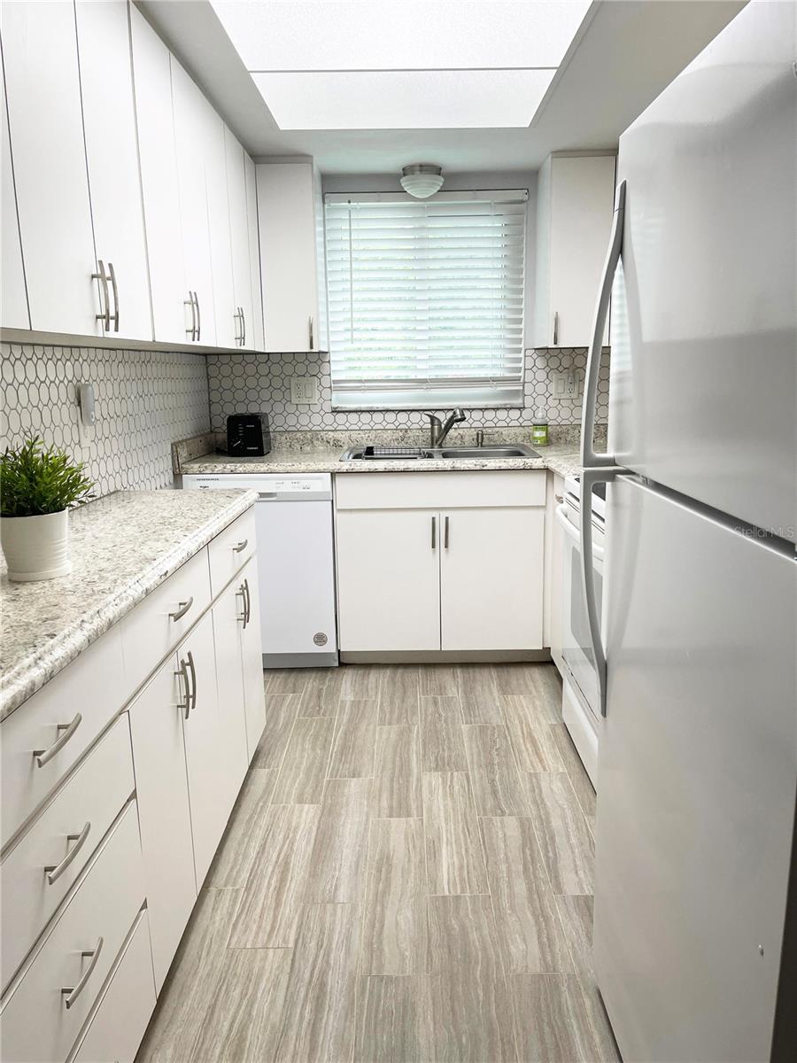 5880 38TH AVE N #206 — photo 8