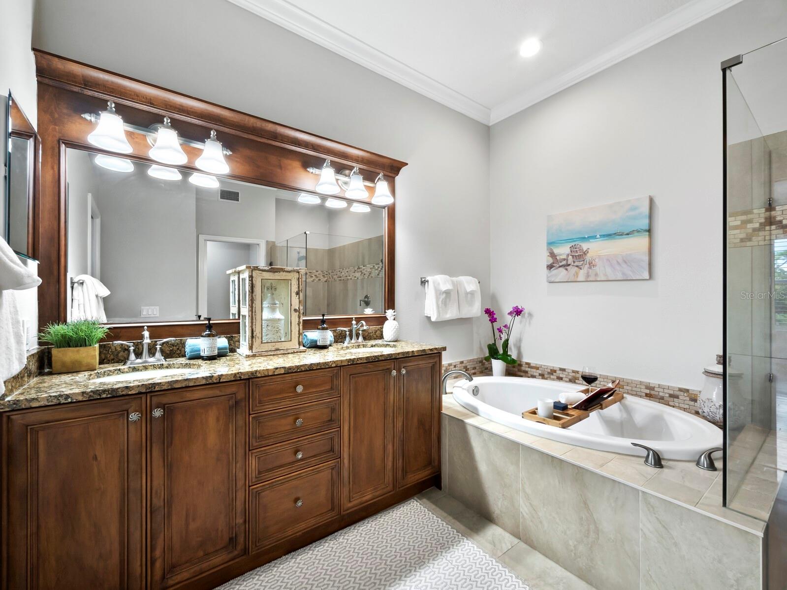 8737 PEBBLE CREEK LN — photo 28