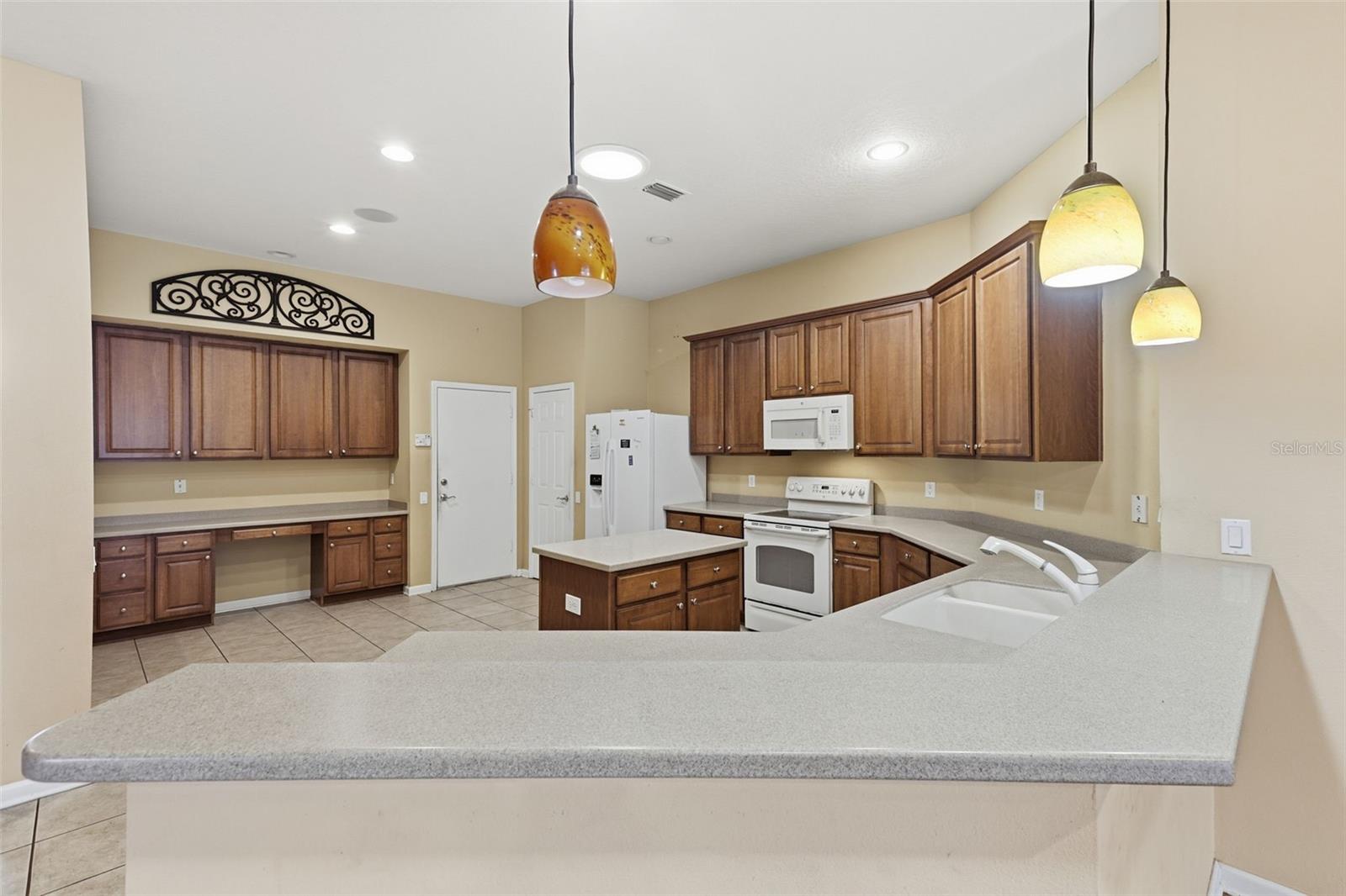 3608 JUNEBERRY DR — photo 15