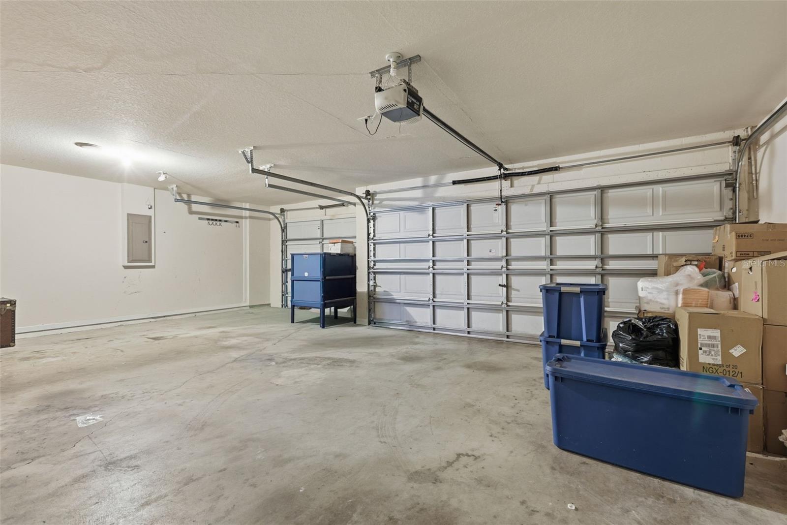 3608 JUNEBERRY DR — photo 31
