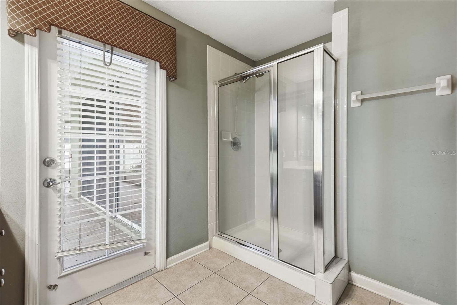 3608 JUNEBERRY DR — photo 20