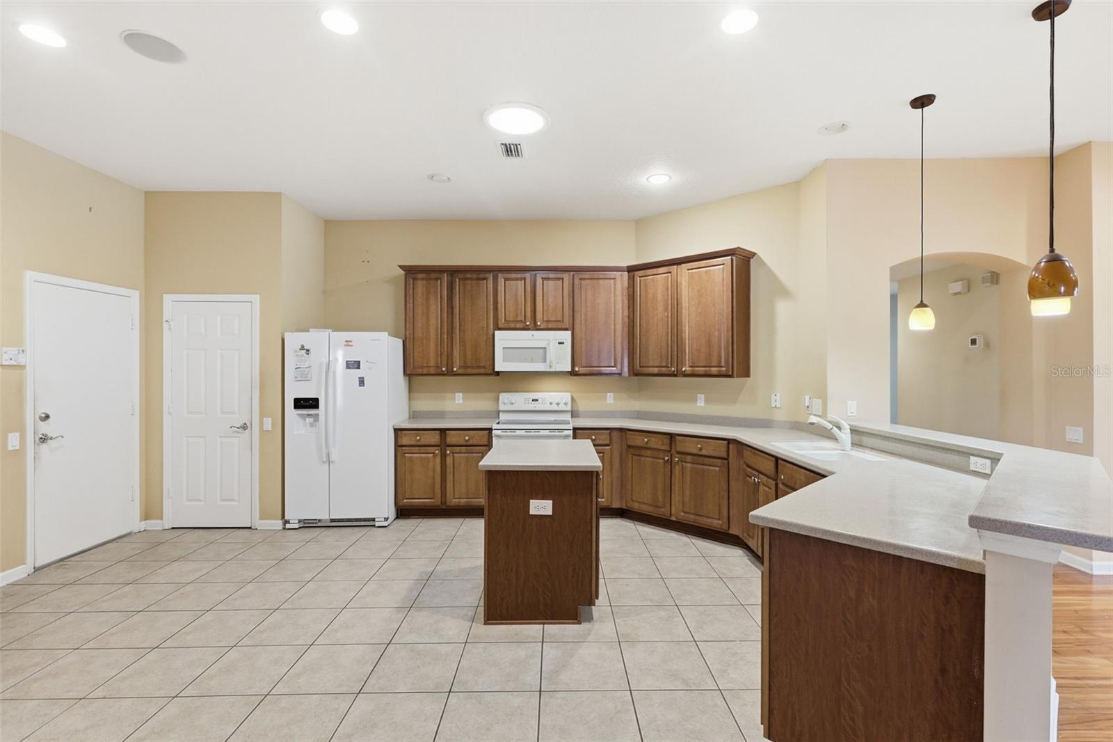 3608 JUNEBERRY DR — photo 14